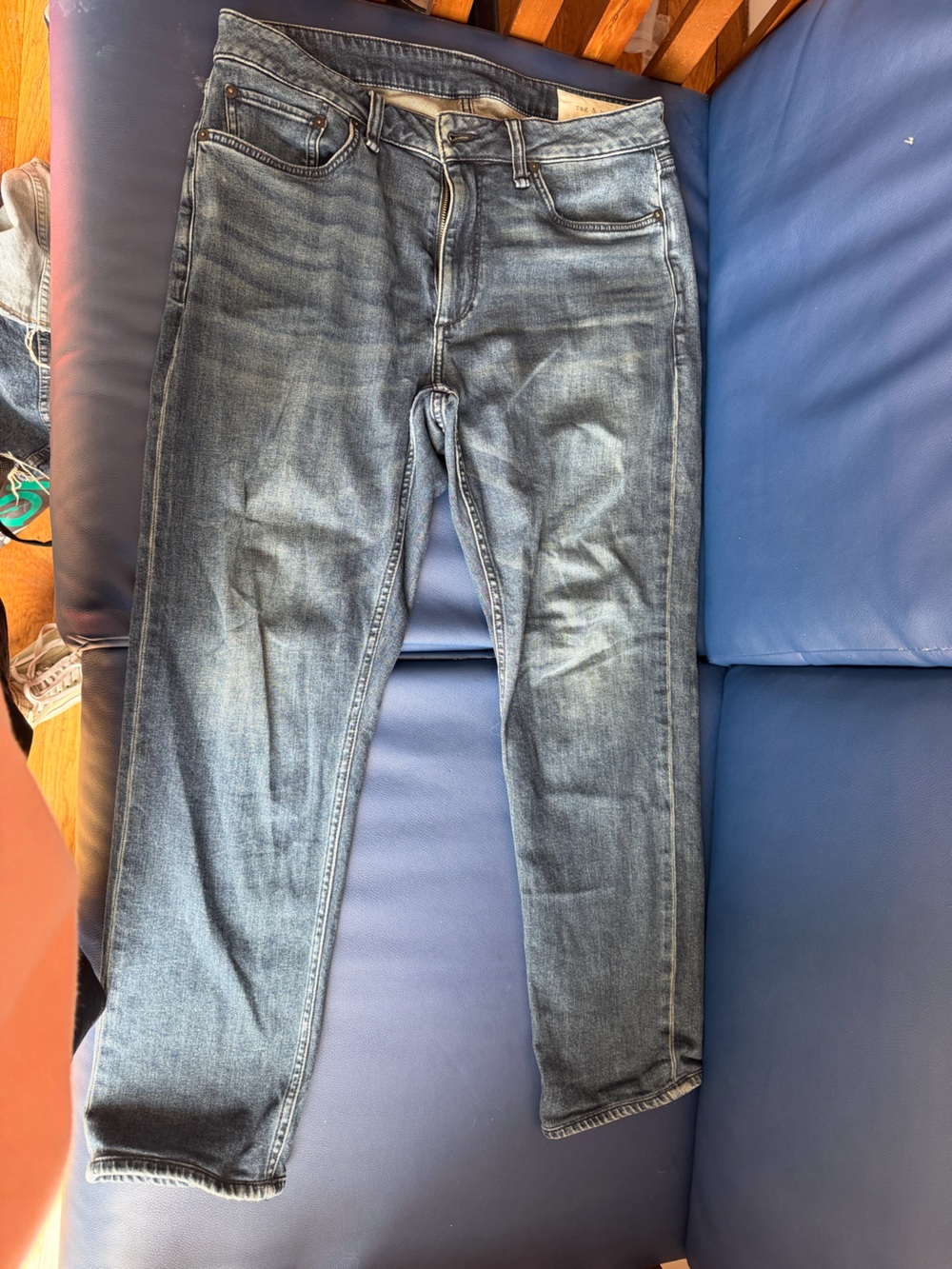 Rag & Bone Fit 3 Athletic Jeans in Faded Blue